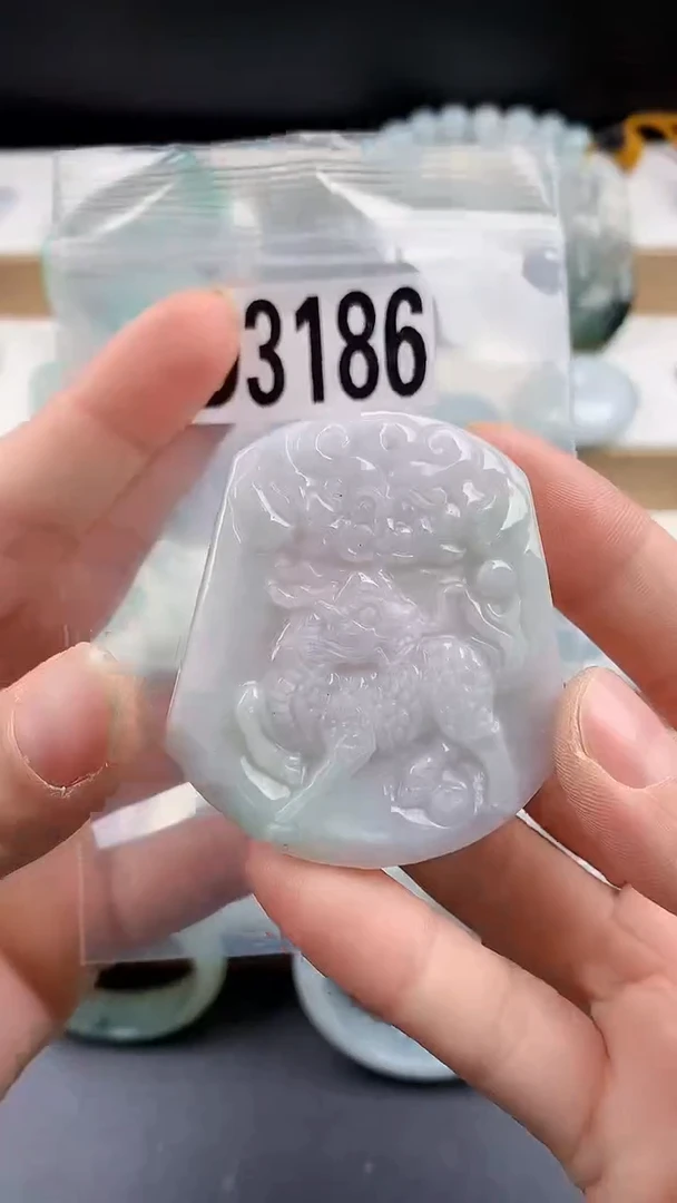 颈饰未镶嵌翡翠颈饰未镶嵌缅甸天然翡翠吊坠