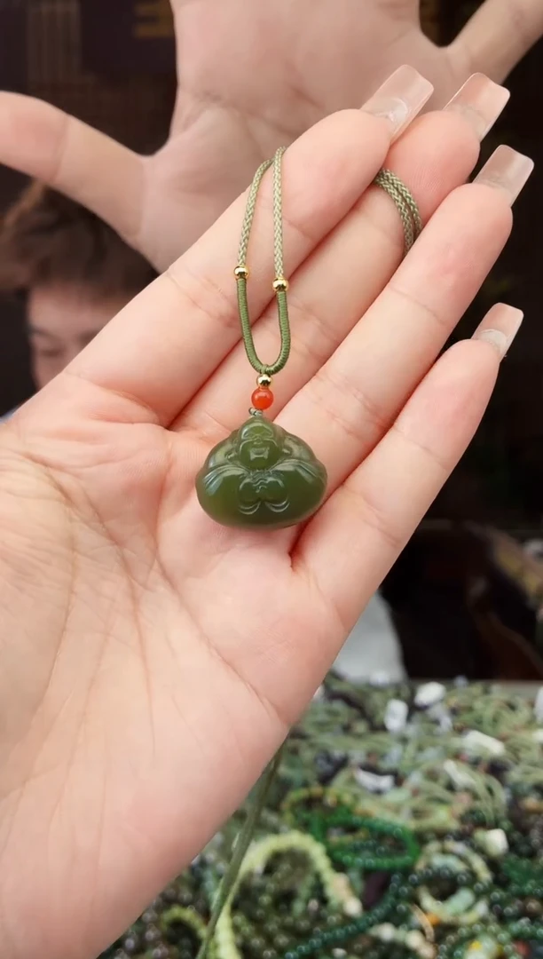 和田玉未镶嵌颈饰拍一发一