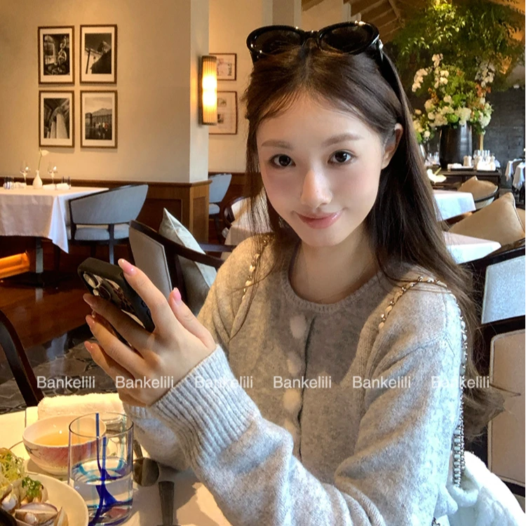 板栗可可Bankelili 雪绒麻薯 秋冬圆领水貂毛球针织衫毛衣女