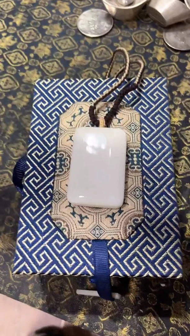 【闪购商品】和田玉颈饰未镶嵌Y003