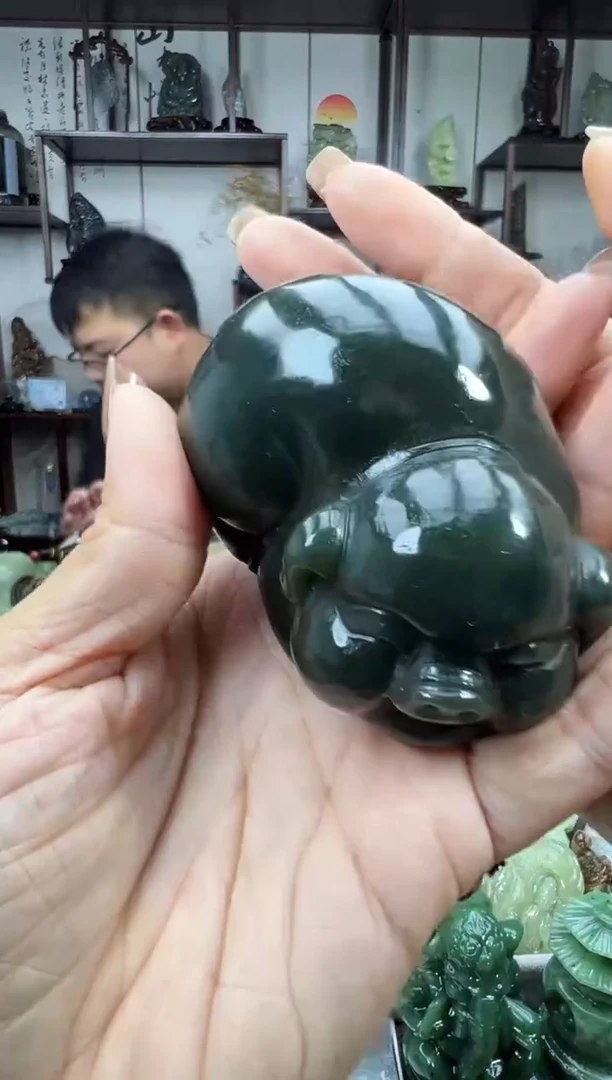 未镶嵌和田玉把件300