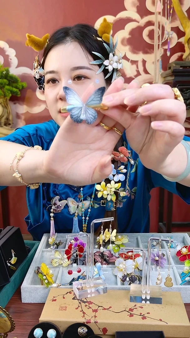 刺绣非遗纯手工绒花小边夹