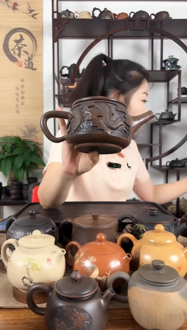 「****」云南建水紫陶茶壶400CC左右