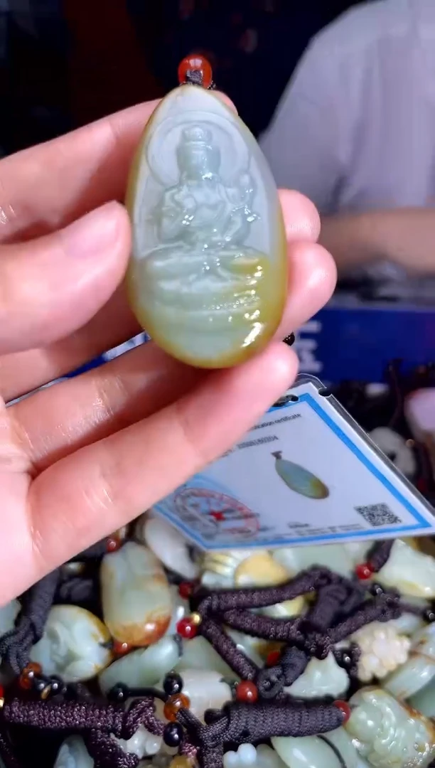 和田玉未镶嵌挂件1