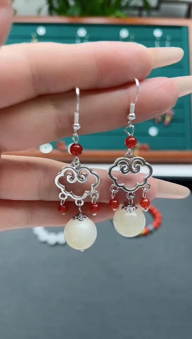 【闪购商品】玛瑙/玉髓耳饰银S925镶嵌8893变色珠