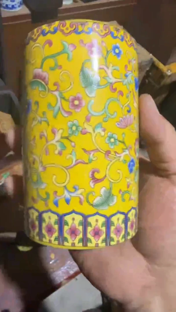 木闪电购链接精品摆件笔筒