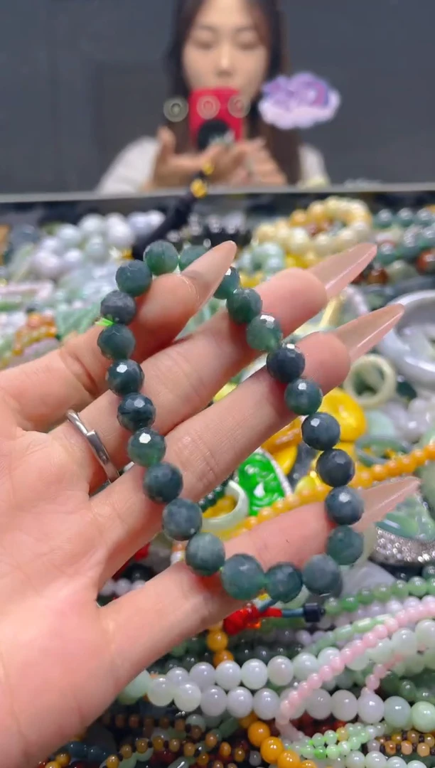 颈饰未镶嵌翡翠7MM