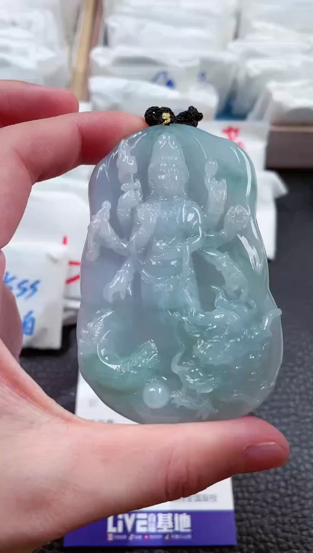 【闪购商品】翡翠颈饰未镶嵌00006173千手