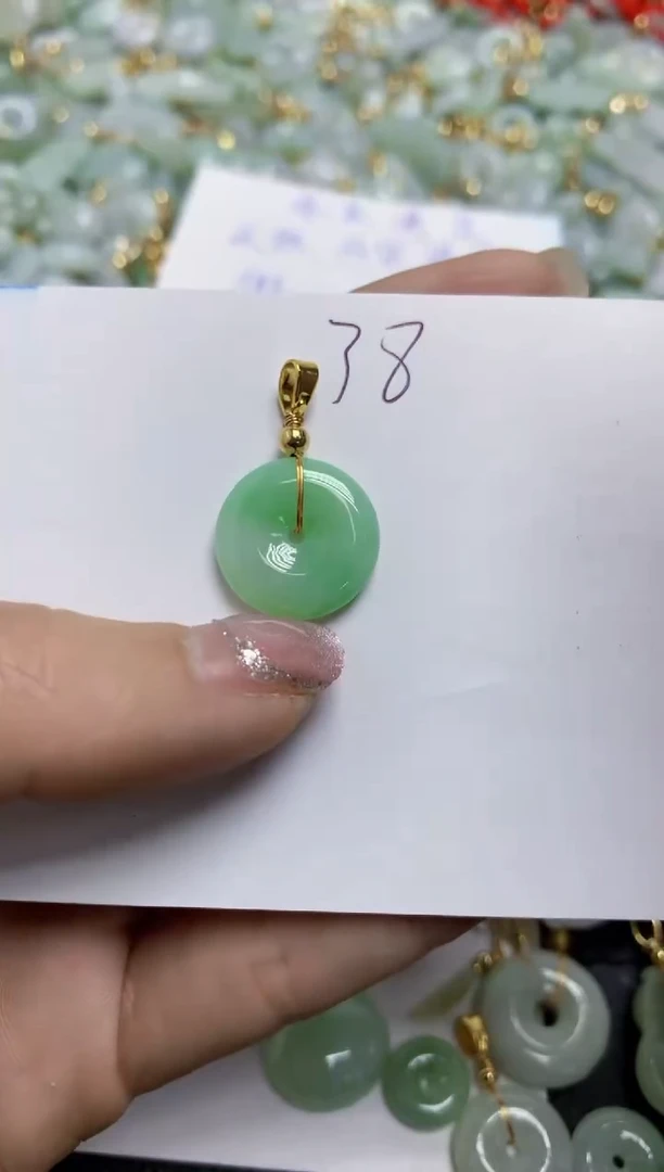 【闪购商品】翡翠颈饰合金天然翡翠A货