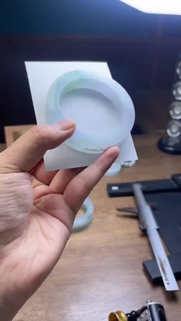 未镶嵌手镯定制翡翠流*定制