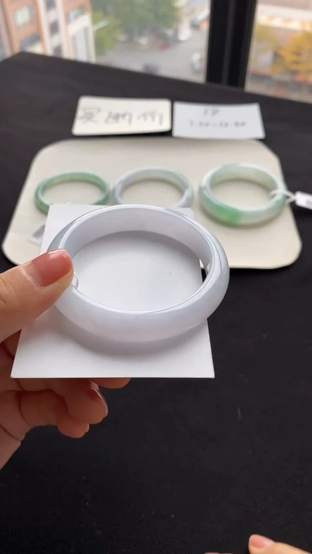 【闪购商品】翡翠手镯未镶嵌54正圈--不退不换