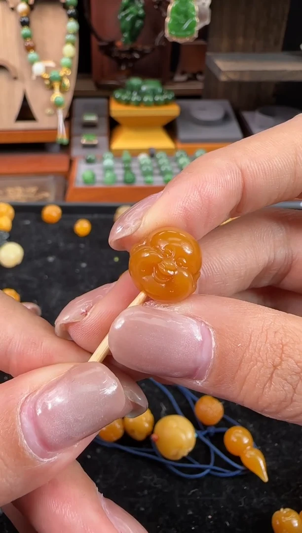 【闪购商品】石英质玉（黄龙玉）吊坠未镶嵌1