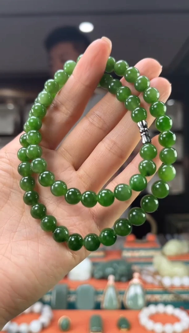 和田玉未镶嵌颈饰佩佩8mm左右