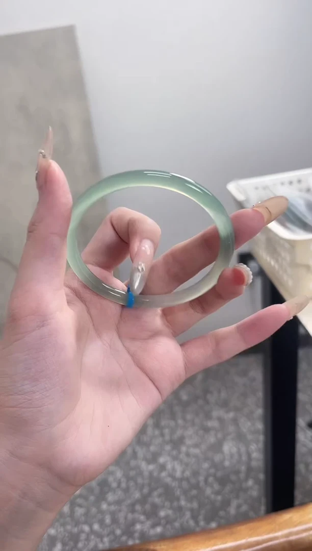 【闪购商品】玛瑙/玉髓手镯未镶嵌60圈 需要包容