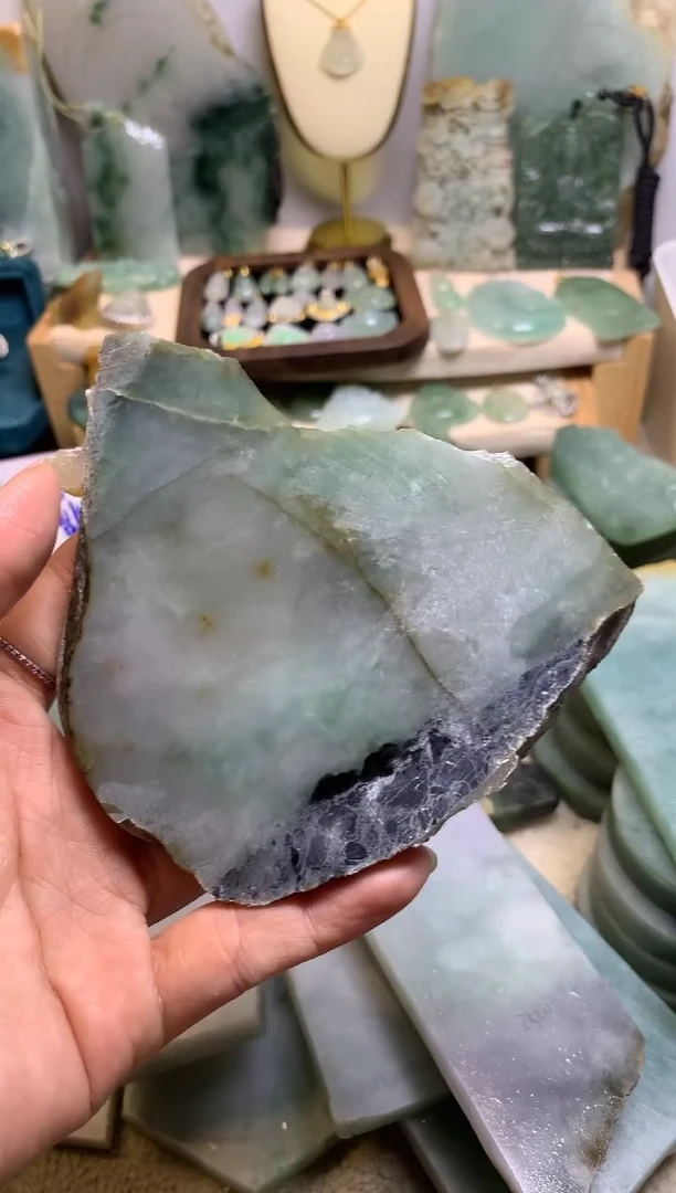 【闪购商品】翡翠挂件未镶嵌缅甸A货翡翠，没有运费险