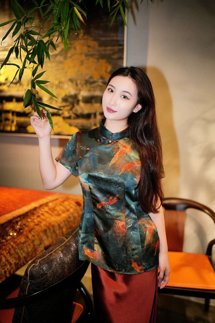 蓝大【錾莲】新中式桑蚕丝香云纱短袖7856