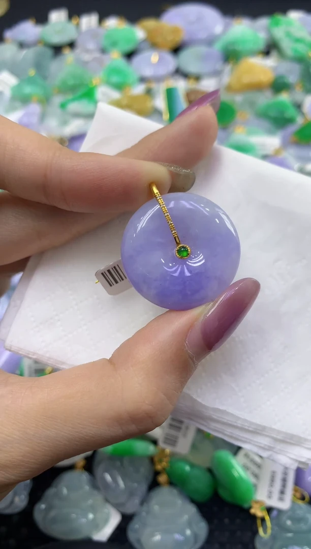 颈饰18K金镶嵌翡翠天然缅甸翡翠A货
