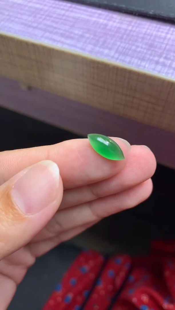未镶嵌定制翡翠毛货