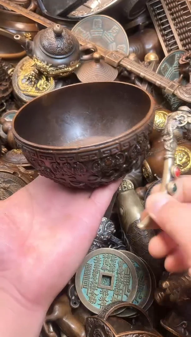 精美铜器点击下单