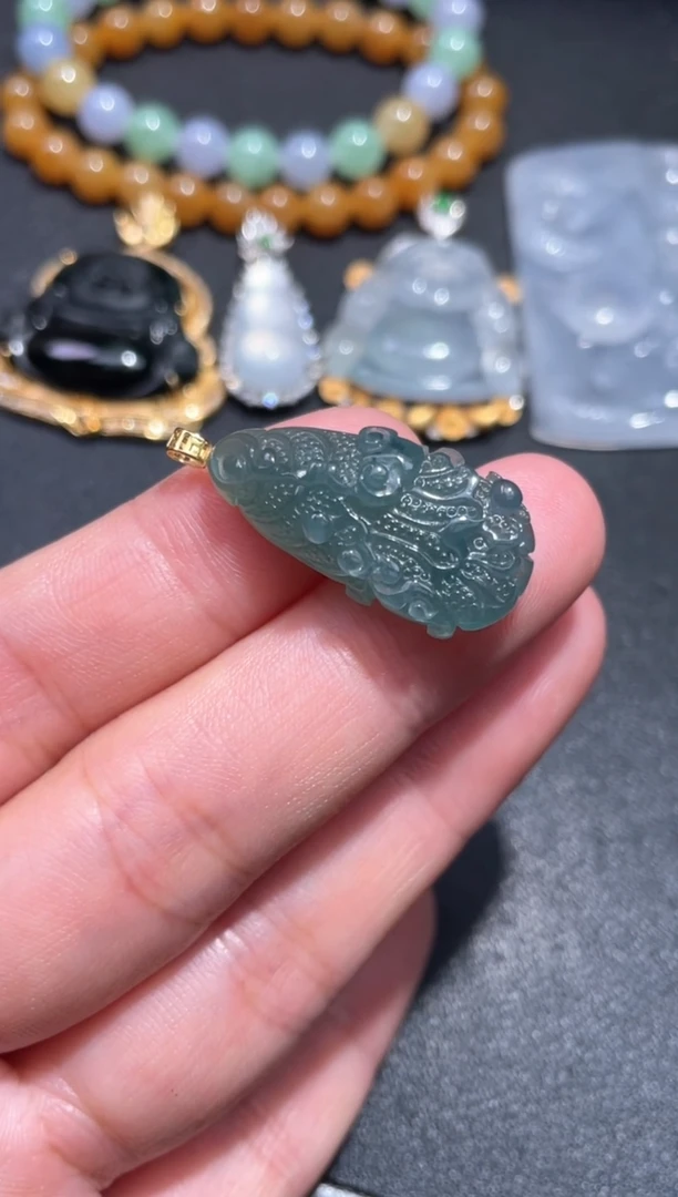 颈饰未镶嵌翡翠2
