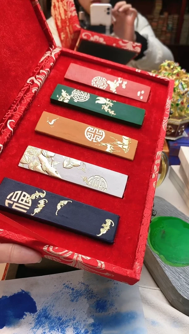 【闪购商品】五彩矿物五瑞墨韵一套5锭