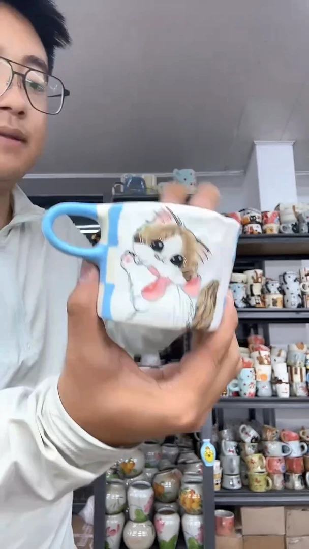 陶瓷蓝白色小猫杯子