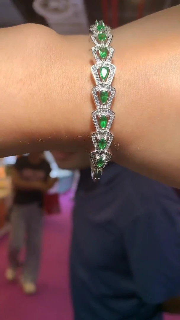 银S925镶嵌石榴石（沙弗莱）手镯【宝石世家严选】