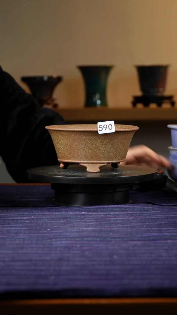 590古铜金窑变花盆8/17