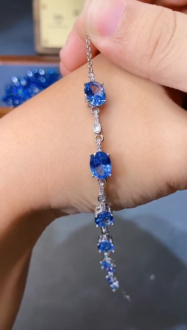 银S925镶嵌手链海蓝宝石.....