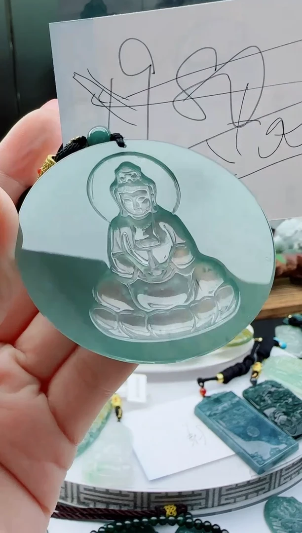 【闪购商品】翡翠颈饰未镶嵌多样性随机一件发货