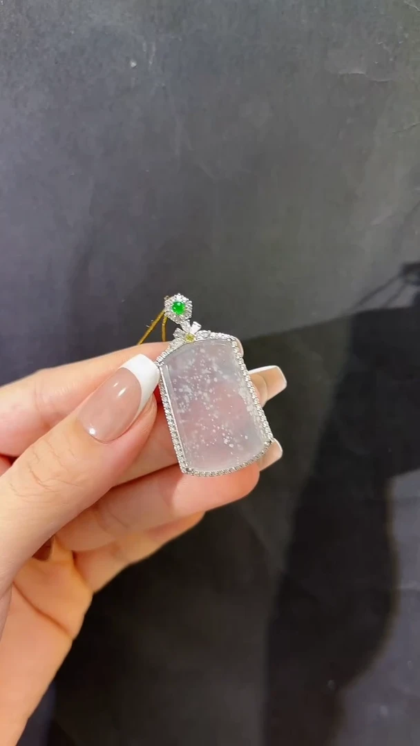 翡翠18K金镶嵌吊坠(不含链)翡翠无事牌吊坠多人不退不换