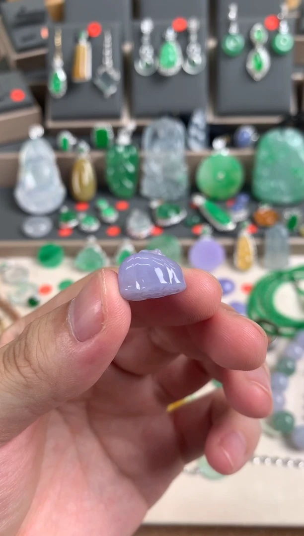 未镶嵌定制翡翠裸玉