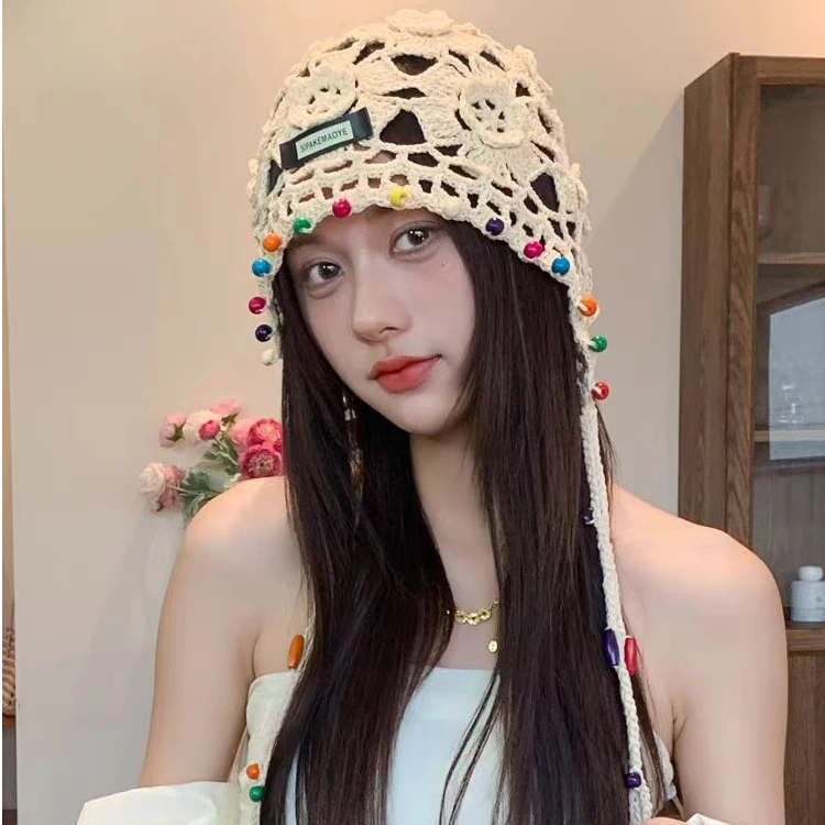 纯萃美波西米亚风流苏手工包头帽镂空花朵点缀多巴胺洋气针织帽子