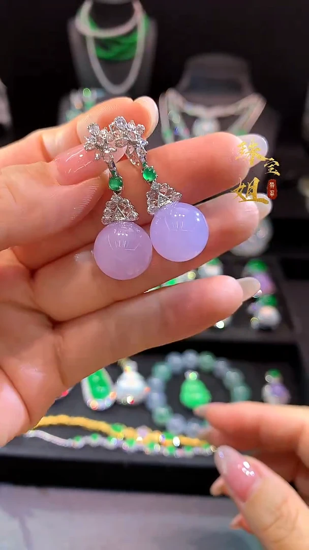 18K金镶嵌翡翠耳饰耳饰