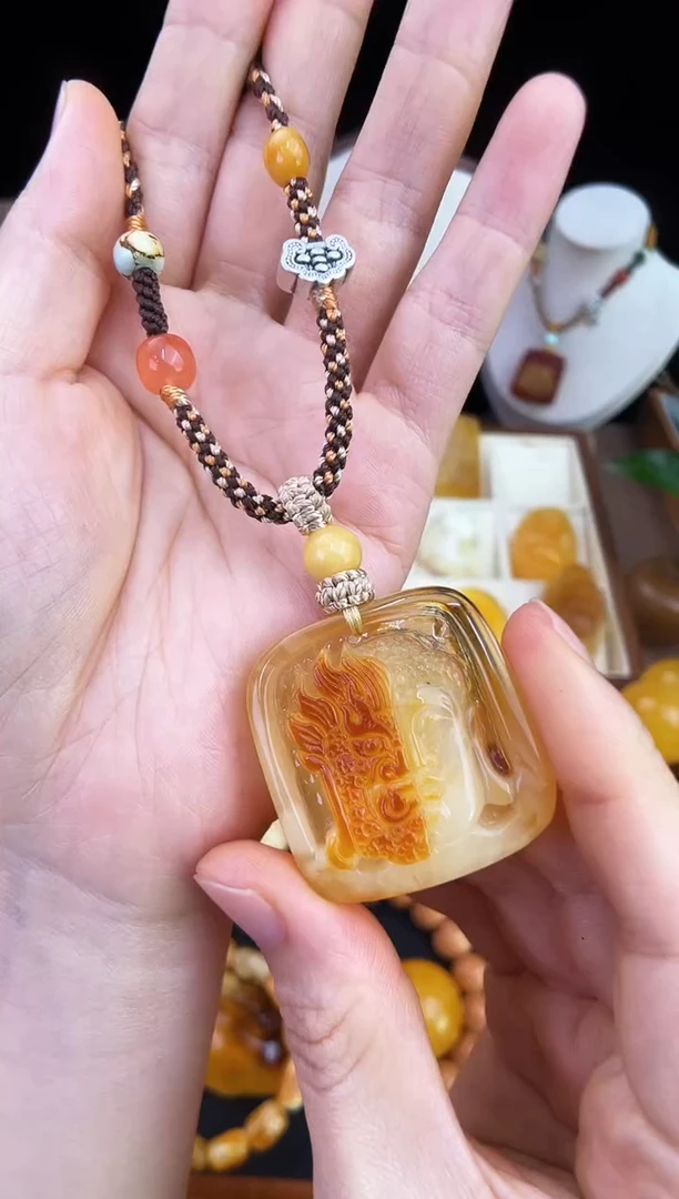 琥珀未镶嵌珠宝奇石柒月