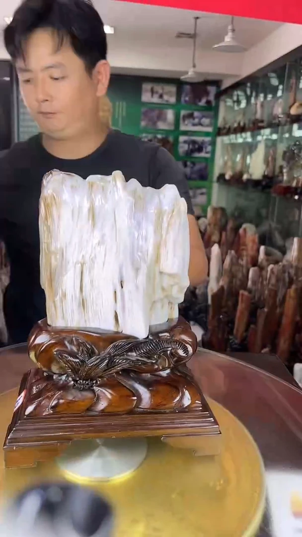 缅甸天然树化玉摆件