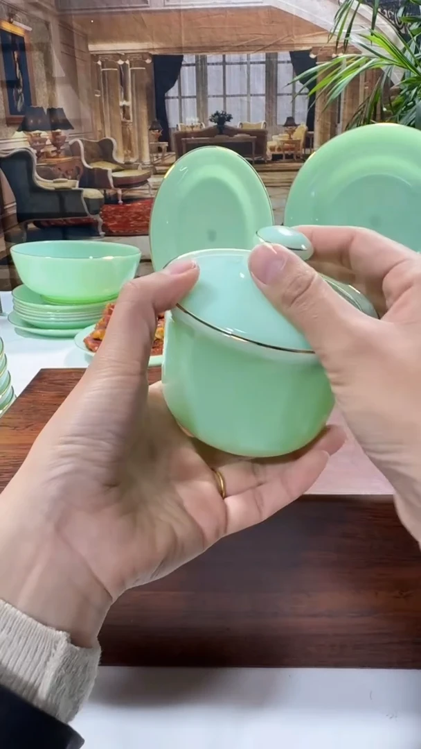 【闪购商品】....  炖盅1个.....贝美陶瓷