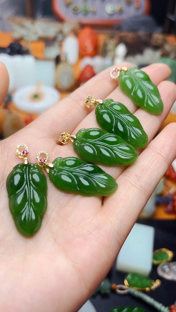 【闪购商品】和田玉颈饰银S925镶嵌叶子01