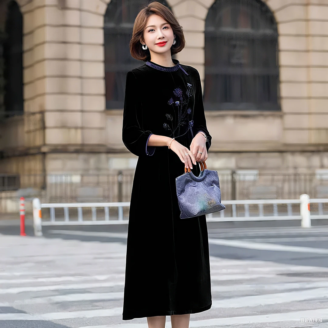 小个子丝绒连衣裙桑蚕丝绒连衣裙2025新款真丝绒高贵洋大码喜婆婆