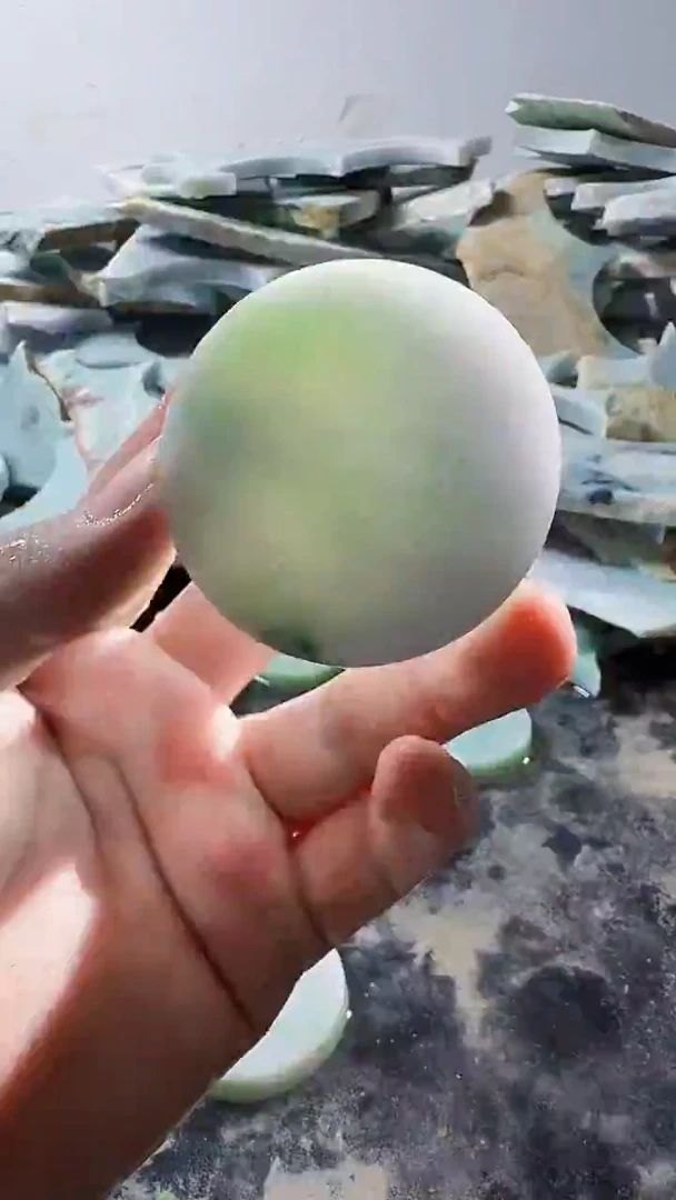 散珠翡翠缅甸翡翠A货帅7175