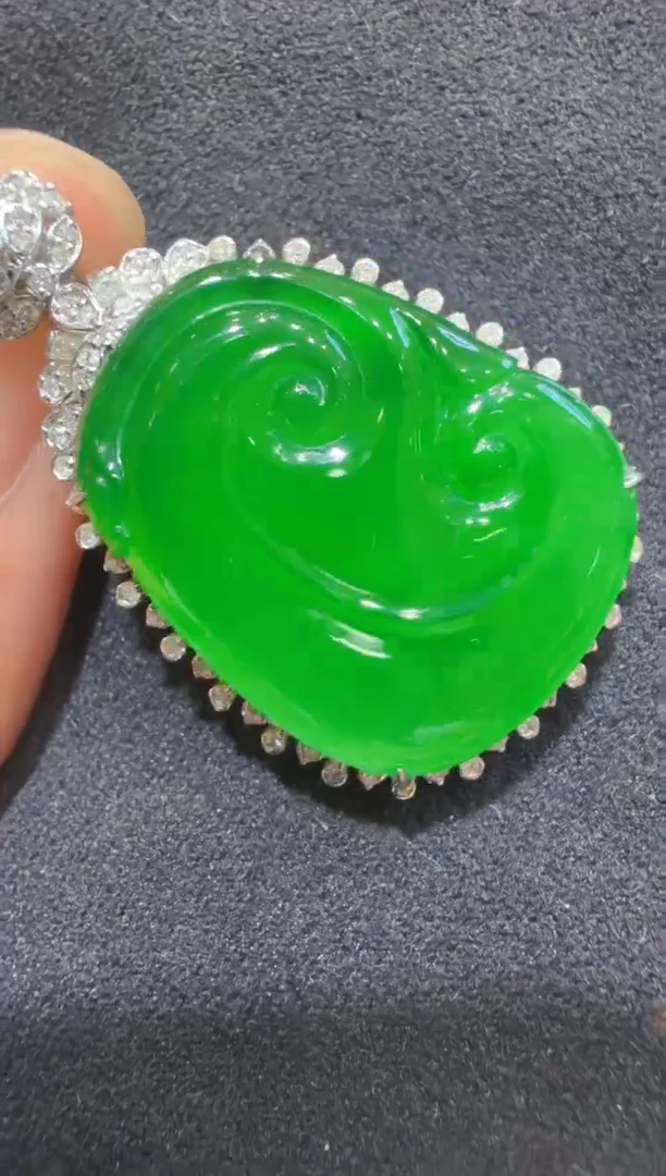 吊坠(不含链)18K金镶嵌翡翠多样性团购发一件