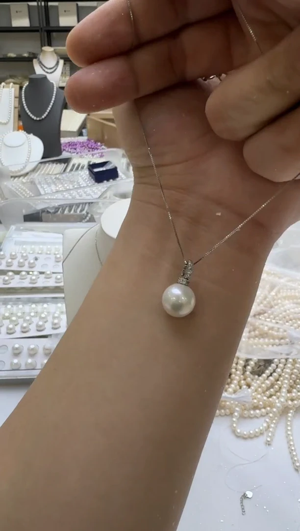 淡水珍珠银S925镶嵌吊坠(赠链)11-12mm 白万能扣