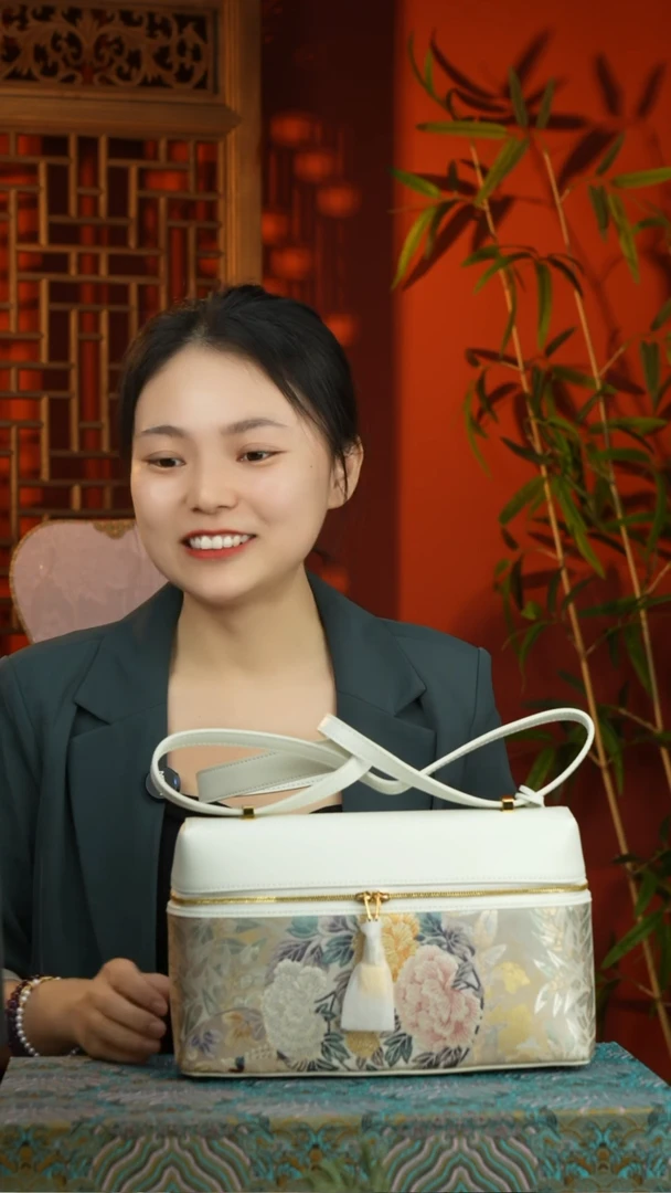 刺绣LP饭盒包唐锦包包（图案随机不指定介意勿拍）