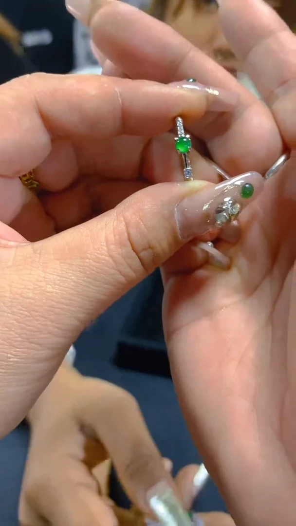 【闪购商品】翡翠戒指未镶嵌0330340565