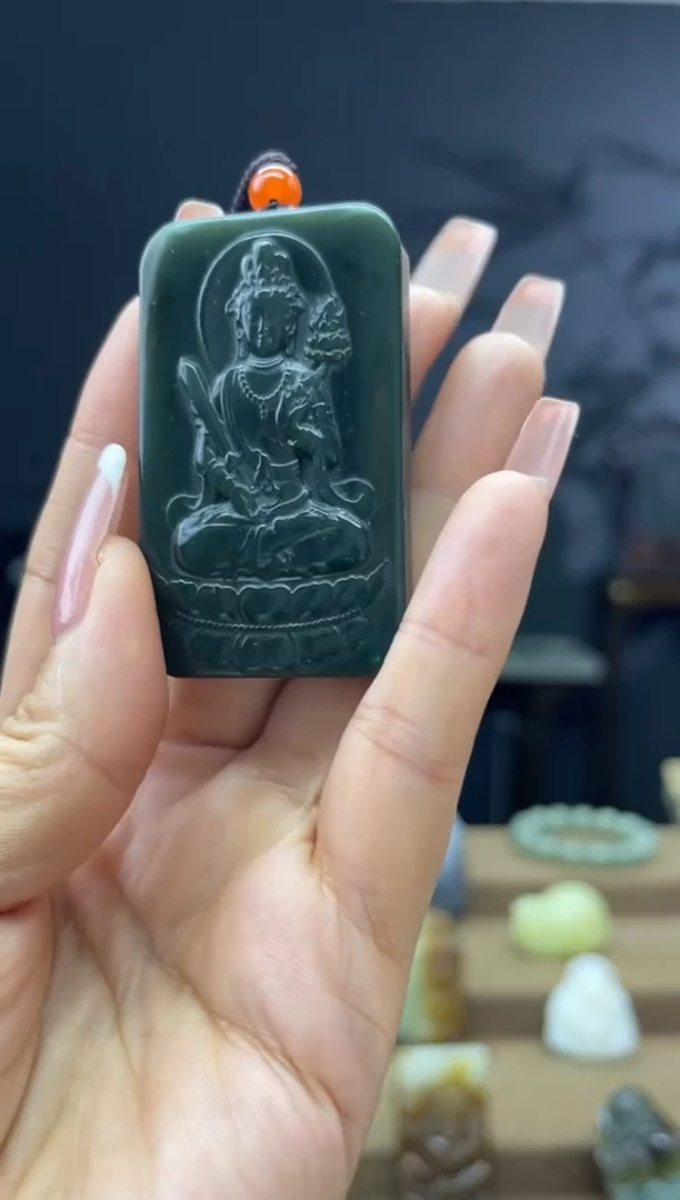 颈饰未镶嵌和田玉1