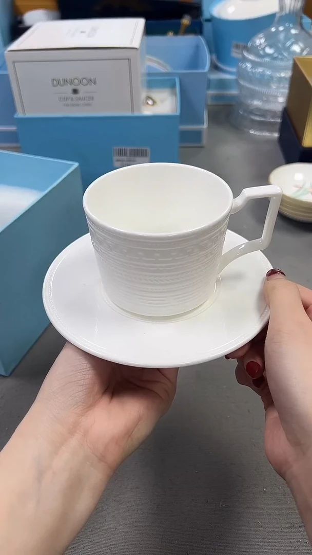 瓷片瓷片新号开播 全场放漏