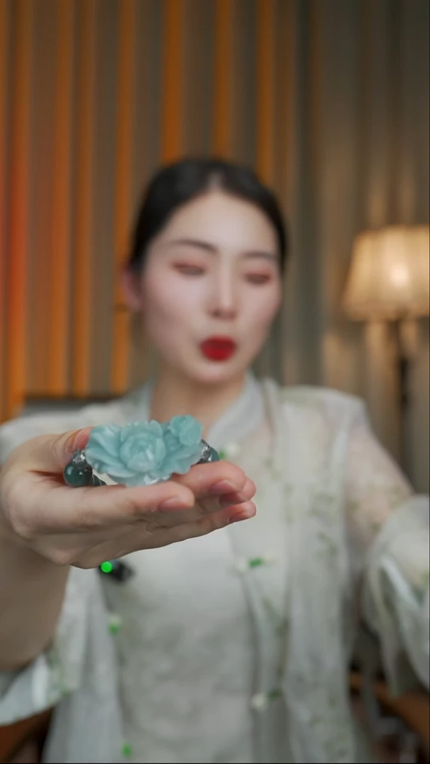 翡翠手镯未镶嵌翡翠手串