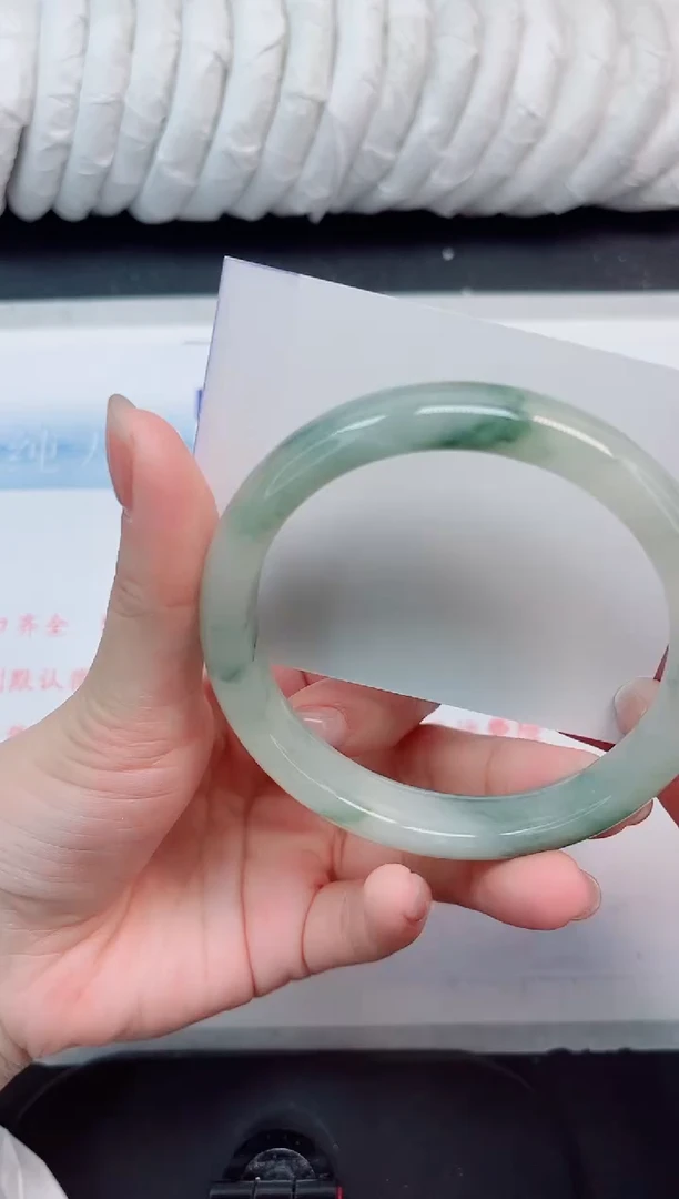 【闪购商品】石英质玉手镯未镶嵌131#64.1