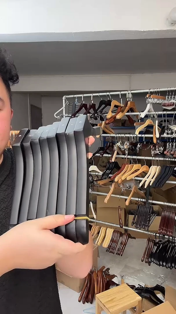 微瑕尾货38cm2.0宽肩黑色实木衣架11支【不退换】