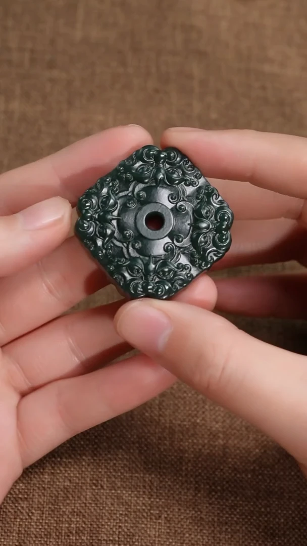 【闪购商品】和田玉颈饰未镶嵌0